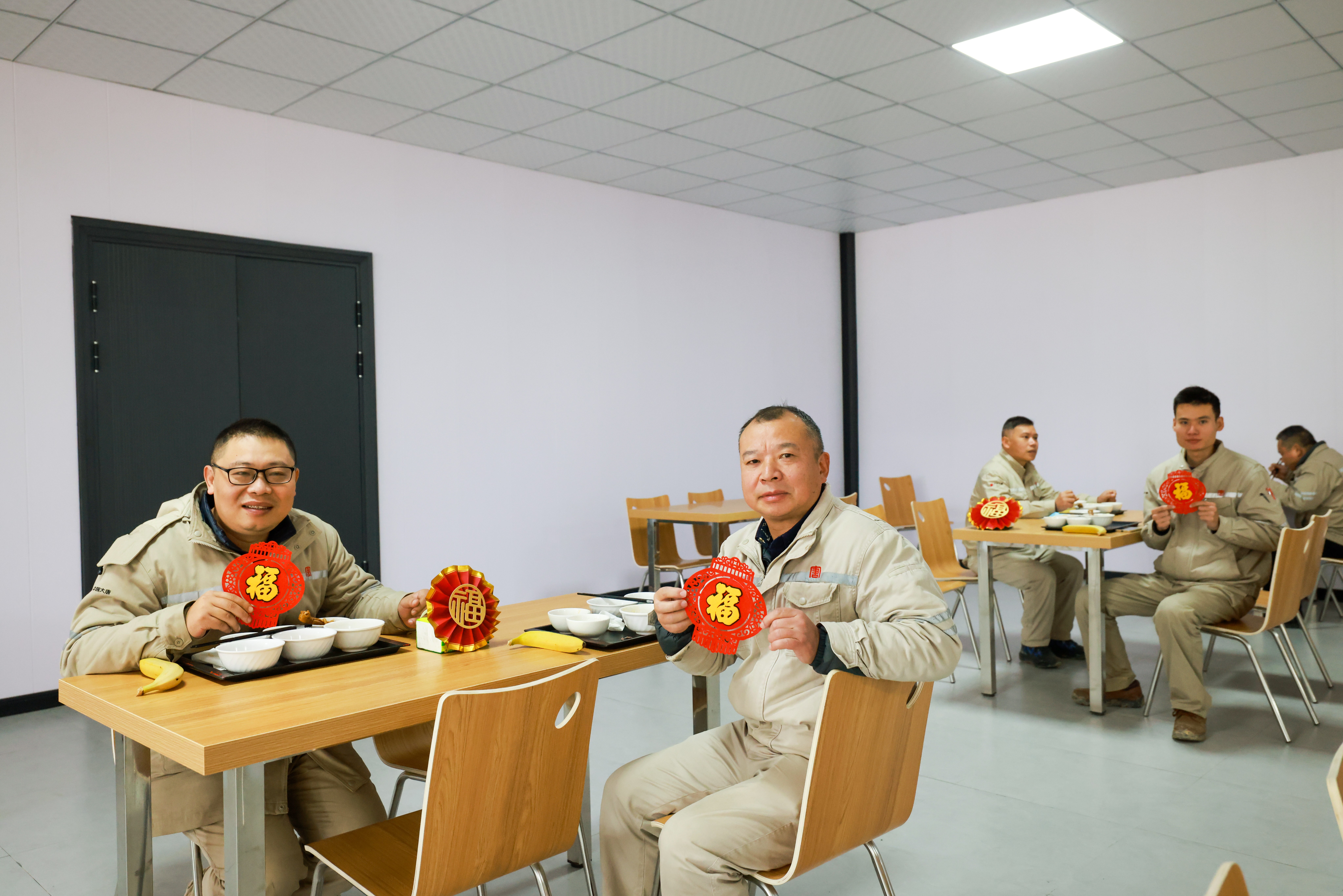 1675069232865071837.jpg 新春食堂.jpg